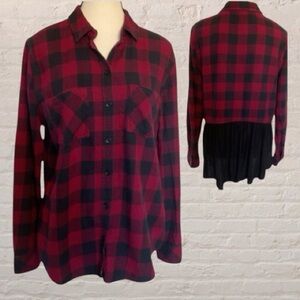 beach lunch lounge Red Black Plaid Button Up Shirt , back peplum Size M